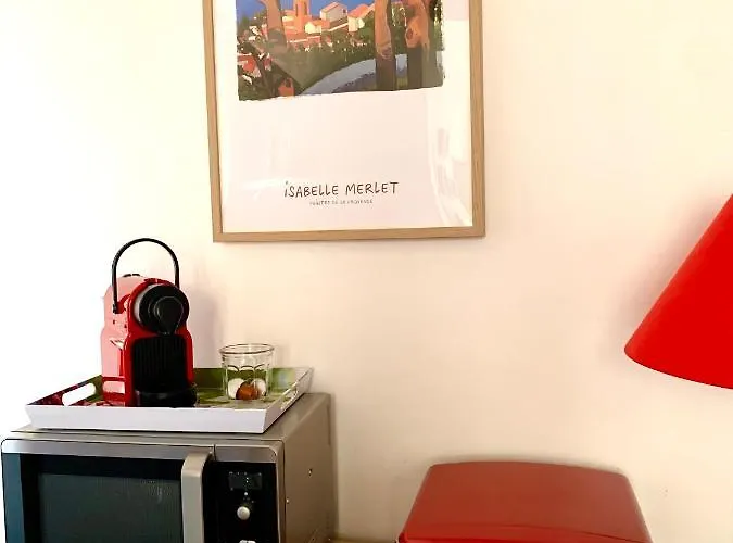 Le 1835, Rouge-corail