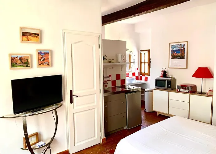 Apartment Le 1835, Rouge-corail