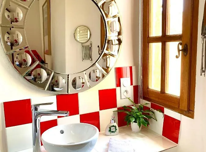 Le 1835, Rouge-corail *